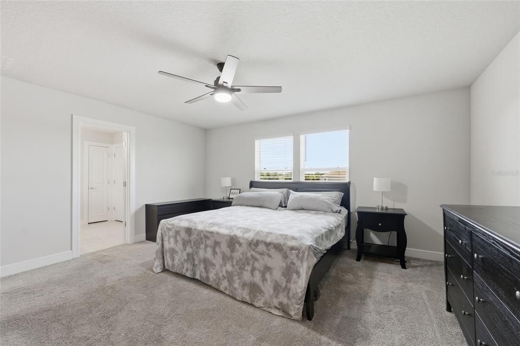 For Sale: $415,000 (5 beds, 3 baths, 2537 Square Feet)