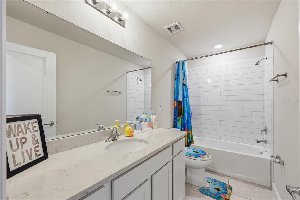 For Sale: $415,000 (5 beds, 3 baths, 2537 Square Feet)