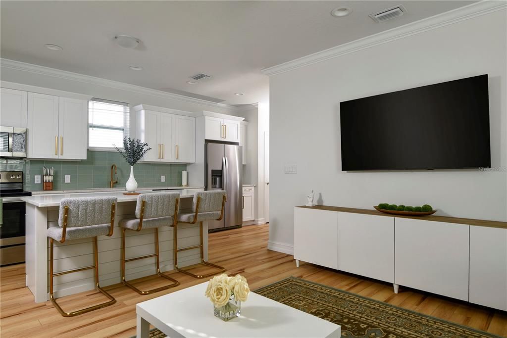 For Rent: $2,750 (2 beds, 1 baths, 1066 Square Feet)