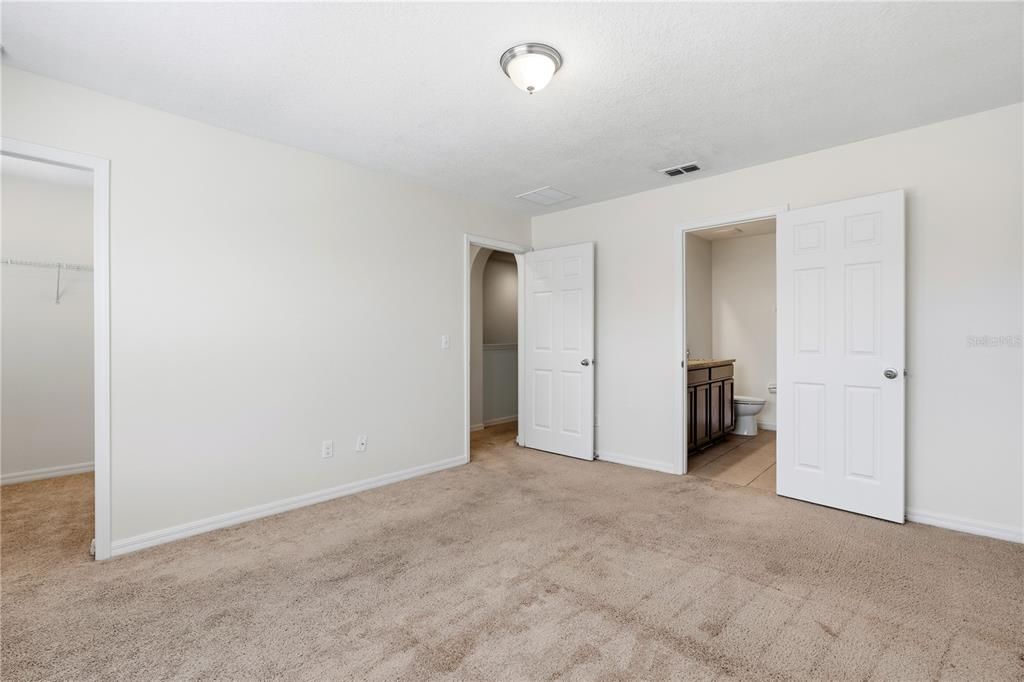 For Rent: $2,300 (3 beds, 2 baths, 1366 Square Feet)