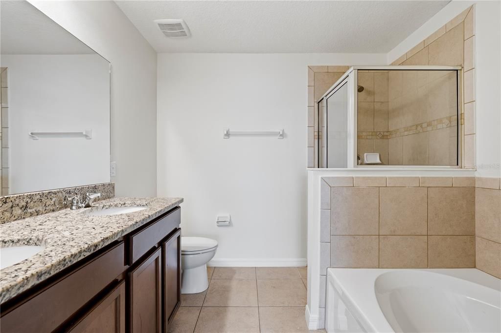 For Rent: $2,300 (3 beds, 2 baths, 1366 Square Feet)