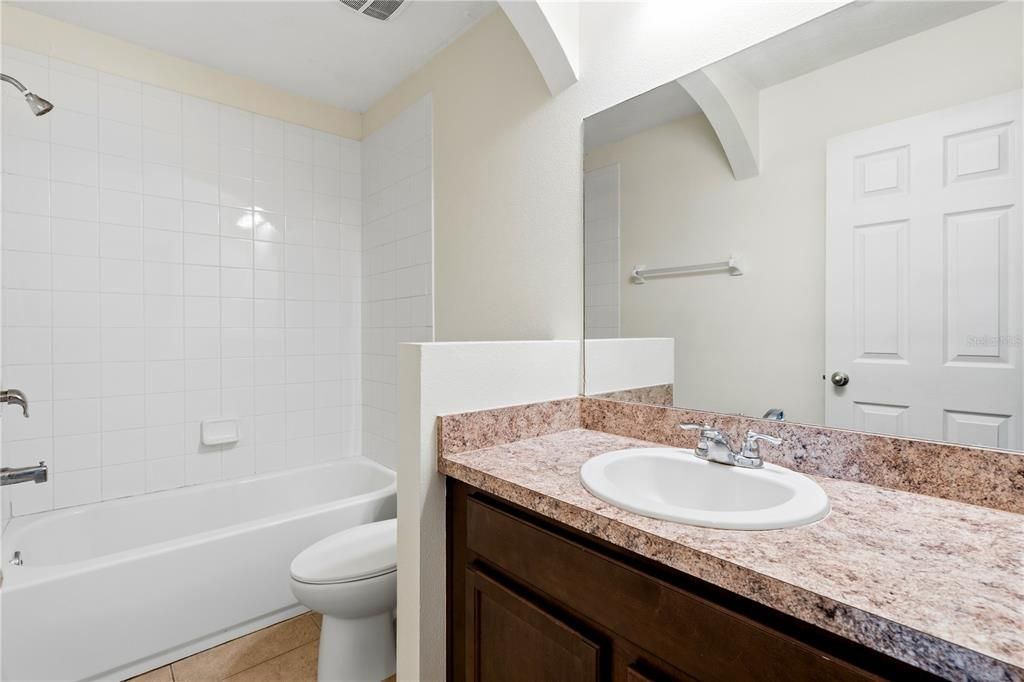 For Rent: $2,300 (3 beds, 2 baths, 1366 Square Feet)