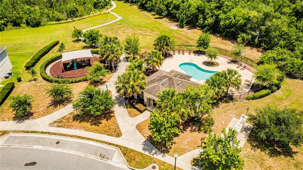 For Rent: $2,300 (3 beds, 2 baths, 1366 Square Feet)