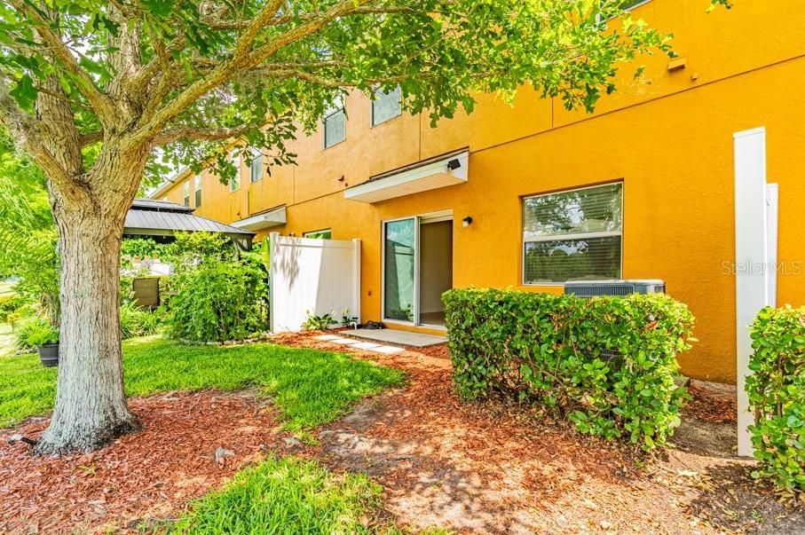 For Rent: $2,300 (3 beds, 2 baths, 1366 Square Feet)