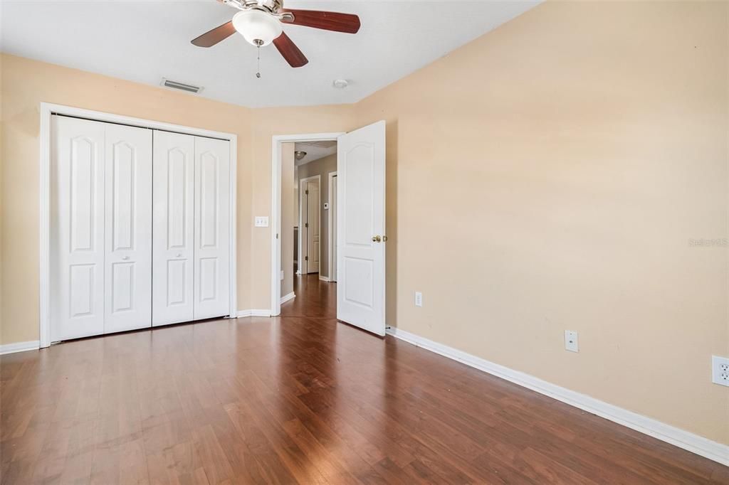 For Sale: $450,000 (4 beds, 2 baths, 2551 Square Feet)