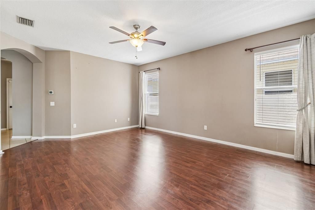 For Sale: $450,000 (4 beds, 2 baths, 2551 Square Feet)
