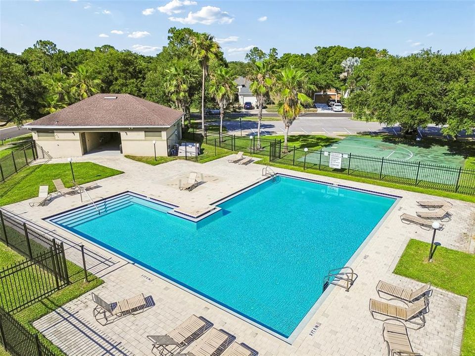For Sale: $450,000 (4 beds, 2 baths, 2551 Square Feet)