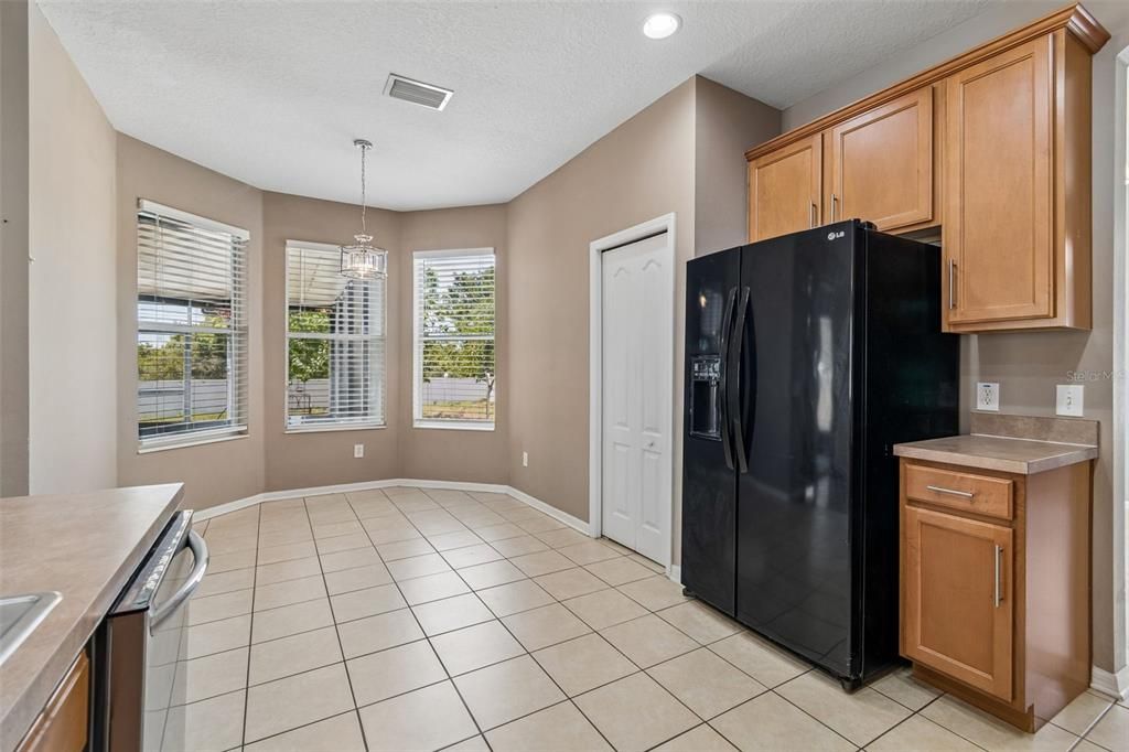 For Sale: $450,000 (4 beds, 2 baths, 2551 Square Feet)