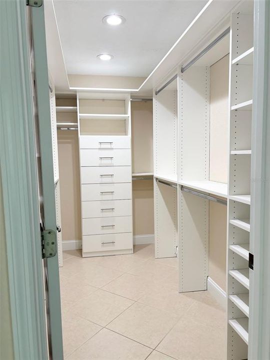 В аренду: $2,950 (4 спален, 3 ванн, 1995 Квадратных фут)