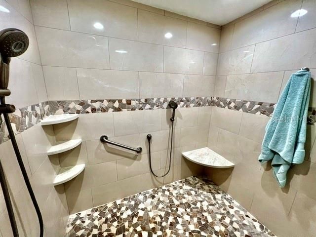 En Renta: $6,000 (3 camas, 2 baños, 2069 Pies cuadrados)