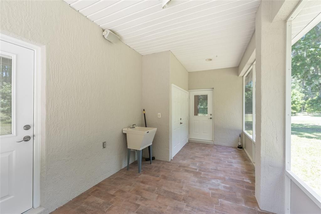 For Sale: $474,750 (3 beds, 2 baths, 2188 Square Feet)