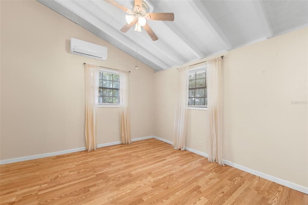 Activo con contrato: $175,000 (2 camas, 1 baños, 864 Pies cuadrados)