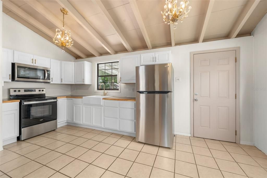 Activo con contrato: $175,000 (2 camas, 1 baños, 864 Pies cuadrados)