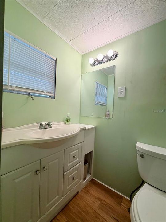 For Sale: $132,000 (2 beds, 2 baths, 800 Square Feet)