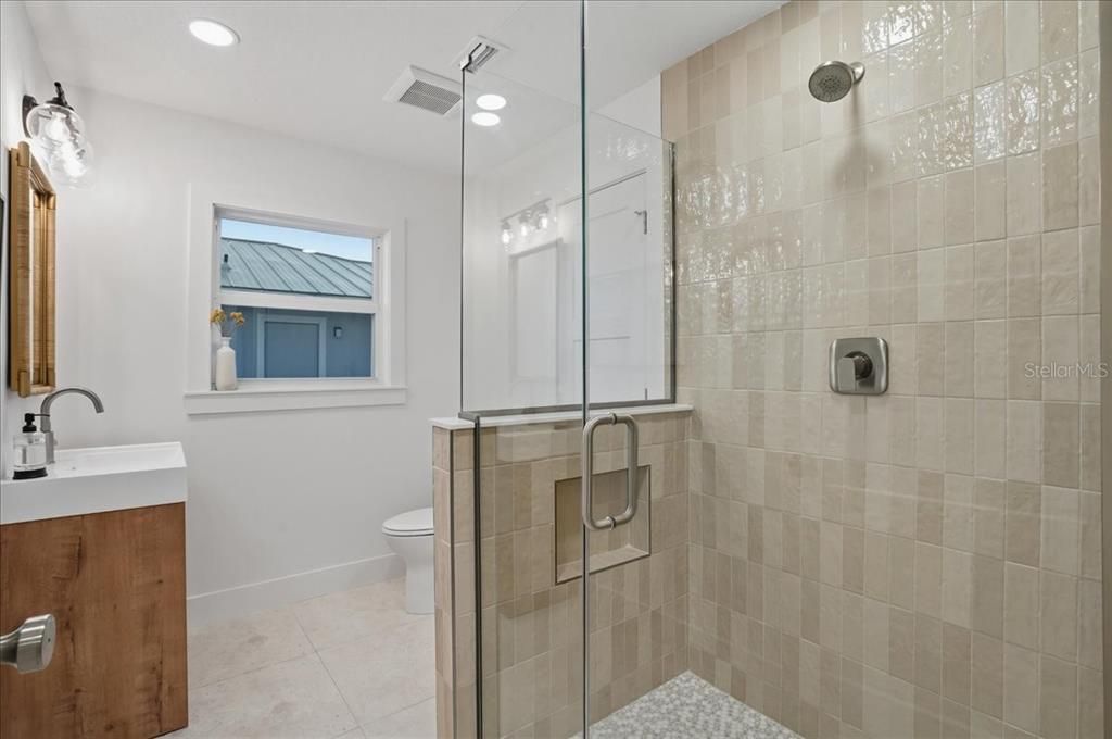 For Sale: $2,750,000 (4 beds, 3 baths, 2211 Square Feet)