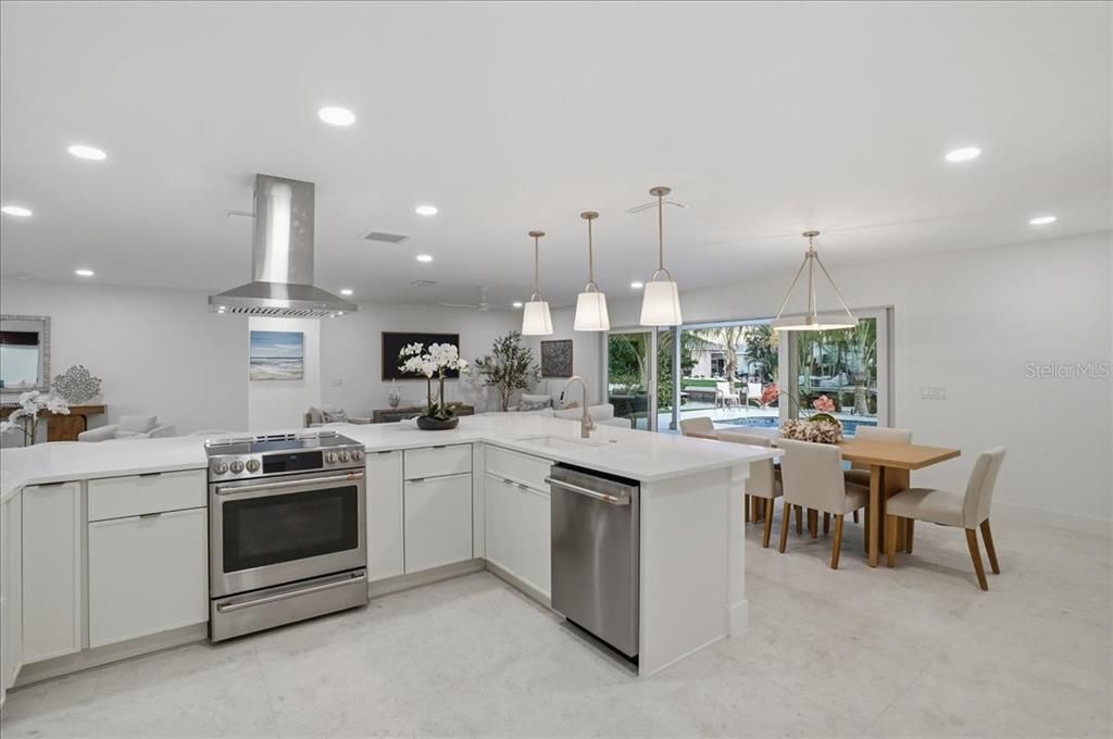 For Sale: $2,750,000 (4 beds, 3 baths, 2211 Square Feet)
