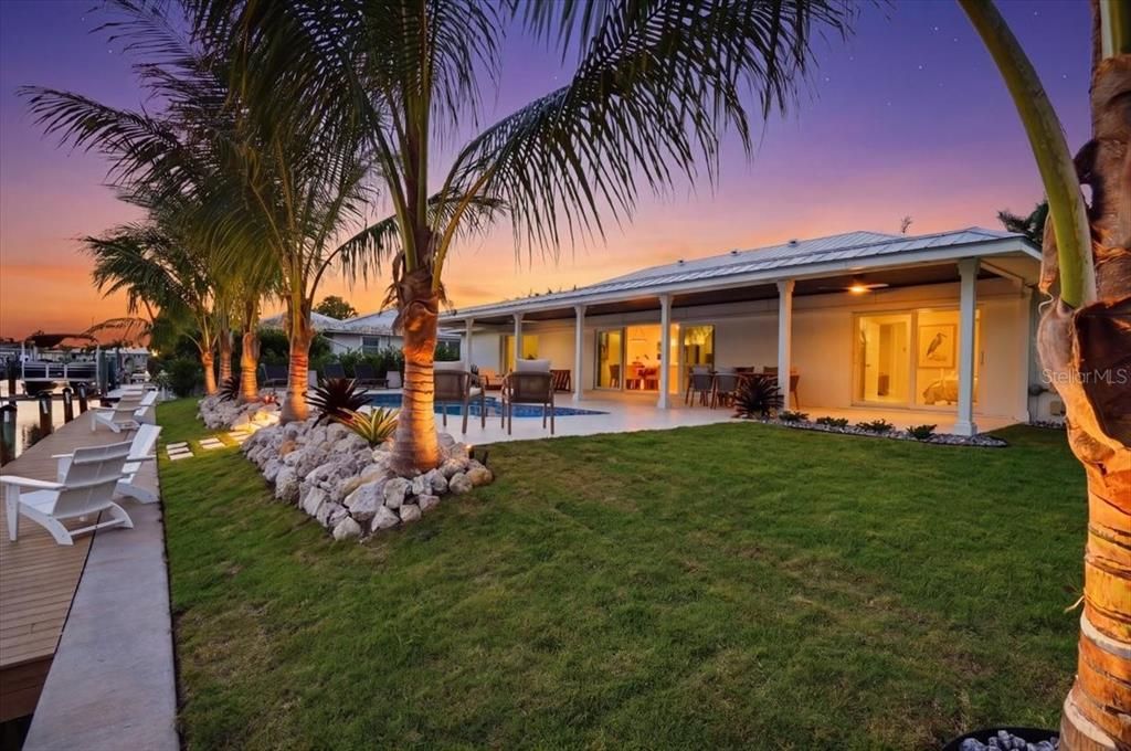 For Sale: $2,750,000 (4 beds, 3 baths, 2211 Square Feet)