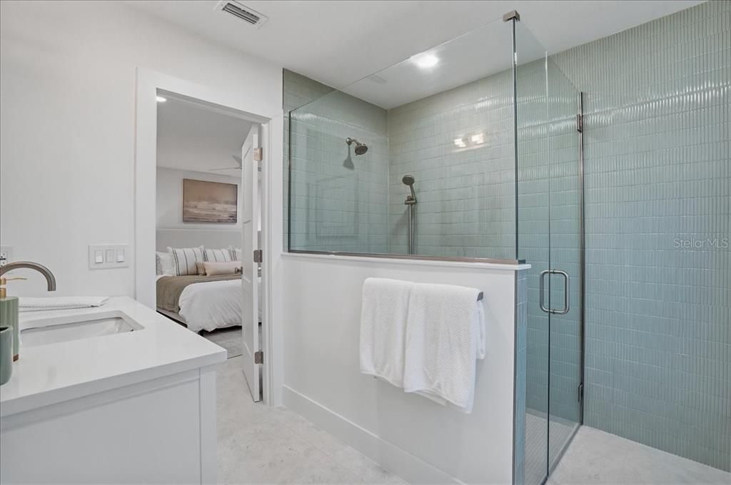 For Sale: $2,750,000 (4 beds, 3 baths, 2211 Square Feet)