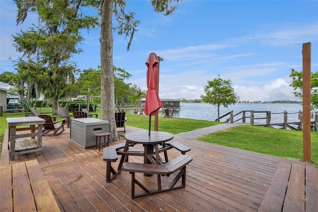 En Venta: $949,800 (5 camas, 3 baños, 3151 Pies cuadrados)