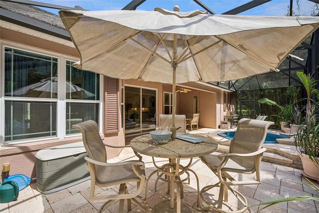 En Venta: $949,800 (5 camas, 3 baños, 3151 Pies cuadrados)