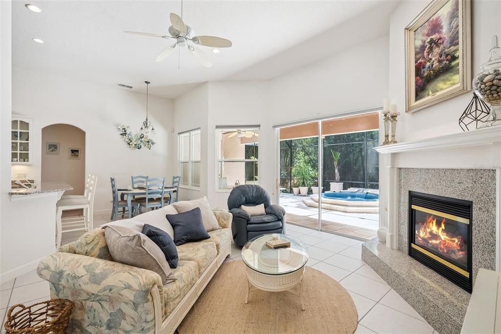 En Venta: $949,800 (5 camas, 3 baños, 3151 Pies cuadrados)