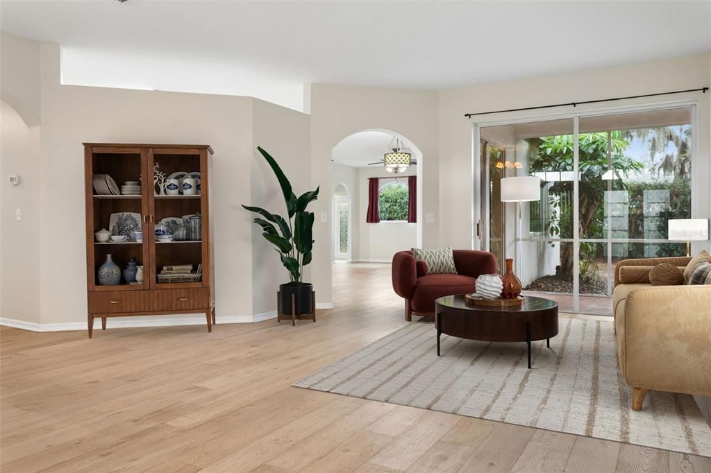 Activo con contrato: $419,900 (4 camas, 3 baños, 2255 Pies cuadrados)