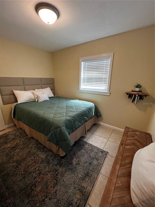 For Rent: $2,000 (3 beds, 1 baths, 1000 Square Feet)