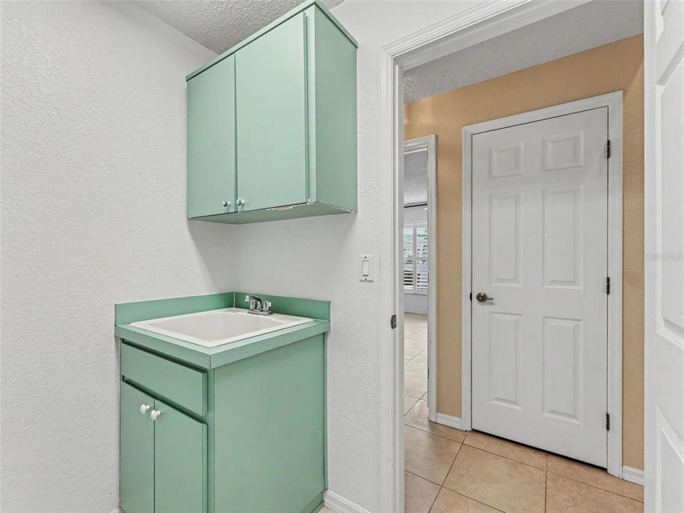 For Sale: $259,900 (2 beds, 2 baths, 1548 Square Feet)