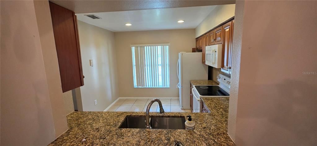 For Sale: $230,000 (3 beds, 2 baths, 1162 Square Feet)