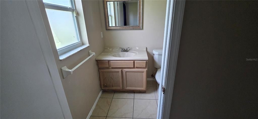 For Sale: $230,000 (3 beds, 2 baths, 1162 Square Feet)