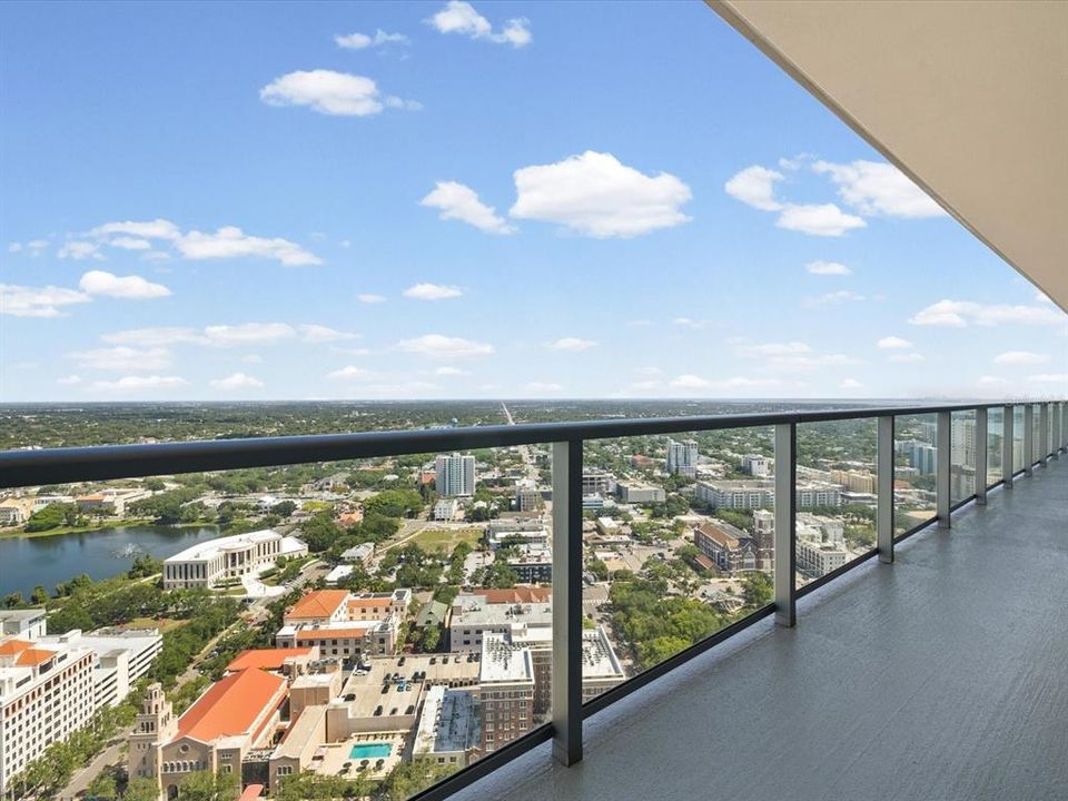 For Sale: $1,195,000 (2 beds, 2 baths, 1348 Square Feet)
