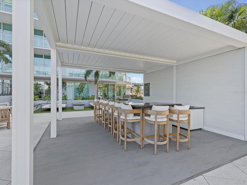 For Sale: $1,195,000 (2 beds, 2 baths, 1348 Square Feet)