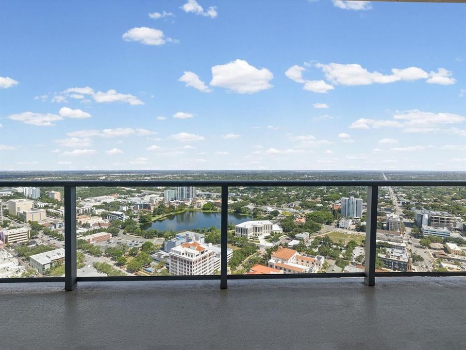 For Sale: $1,195,000 (2 beds, 2 baths, 1348 Square Feet)