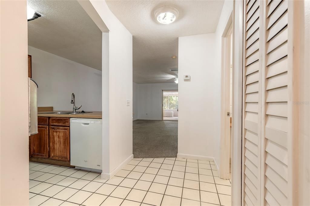 En Venta: $195,000 (2 camas, 2 baños, 1328 Pies cuadrados)