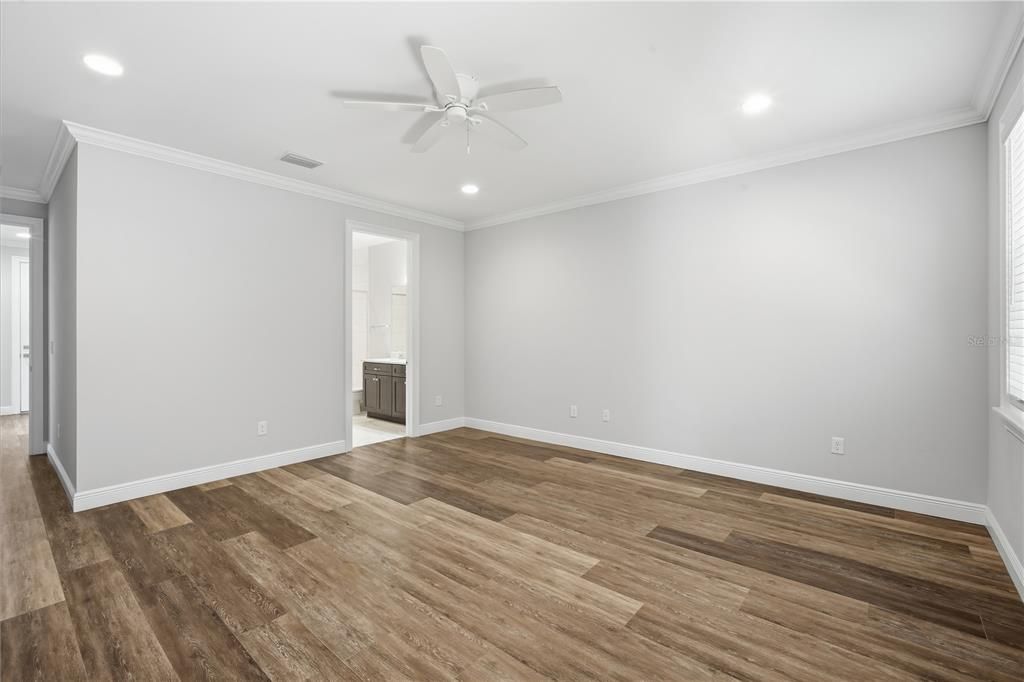 For Rent: $5,950 (3 beds, 3 baths, 2706 Square Feet)