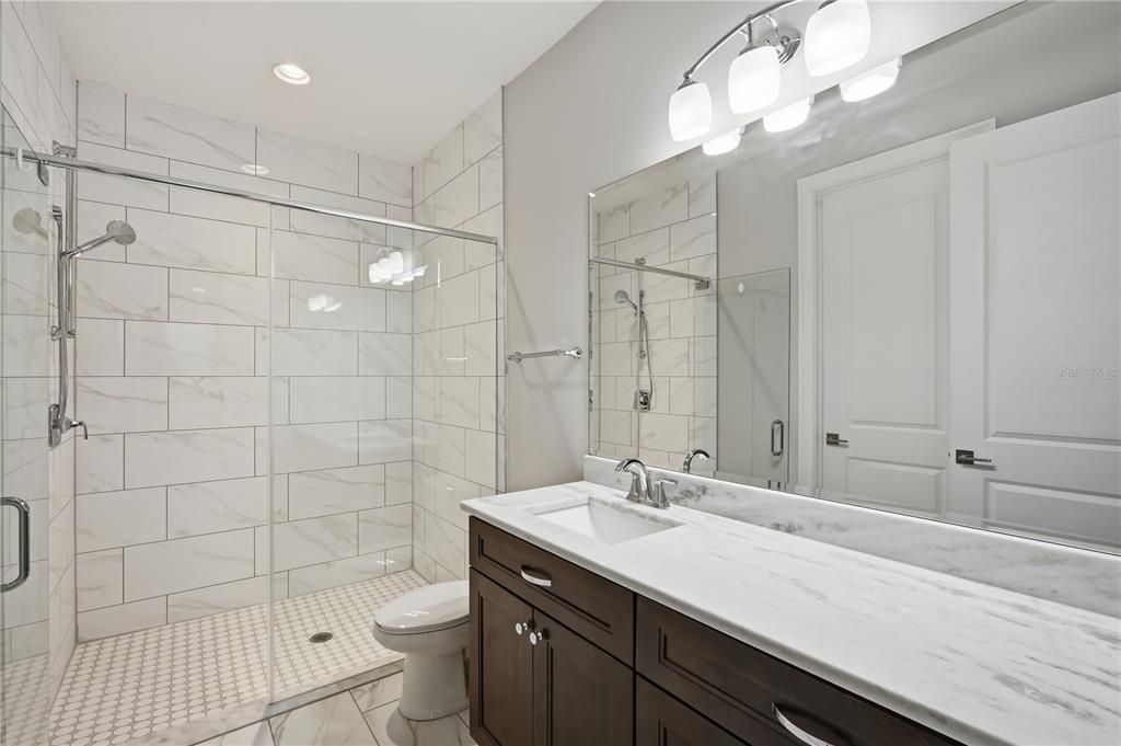 For Rent: $5,950 (3 beds, 3 baths, 2706 Square Feet)