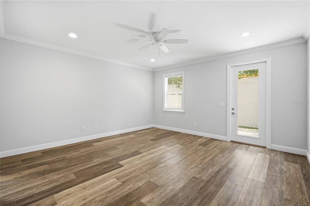 For Rent: $5,950 (3 beds, 3 baths, 2706 Square Feet)