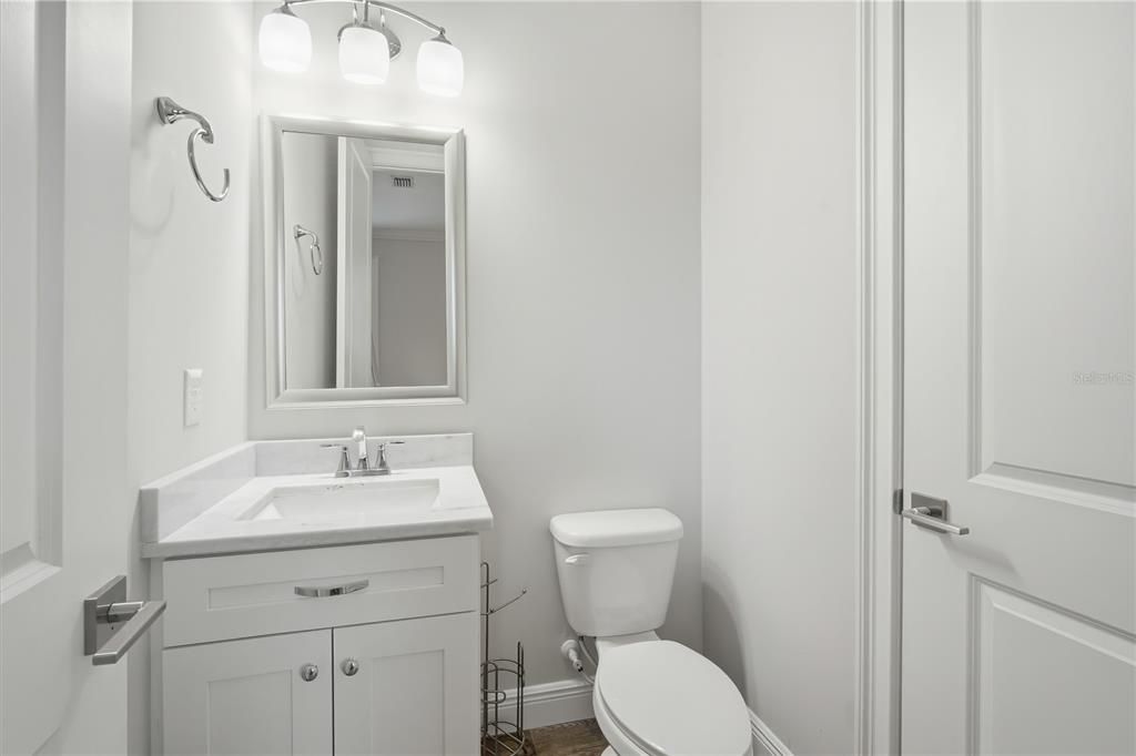 For Rent: $5,950 (3 beds, 3 baths, 2706 Square Feet)