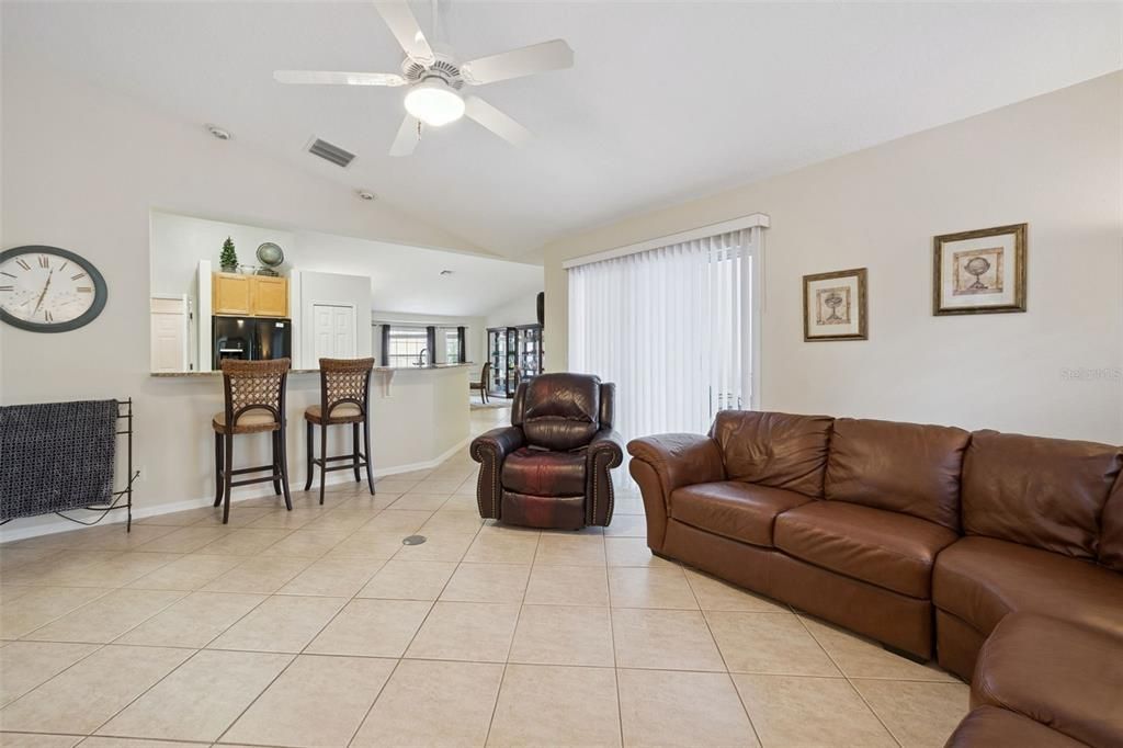 For Sale: $375,000 (3 beds, 2 baths, 2221 Square Feet)