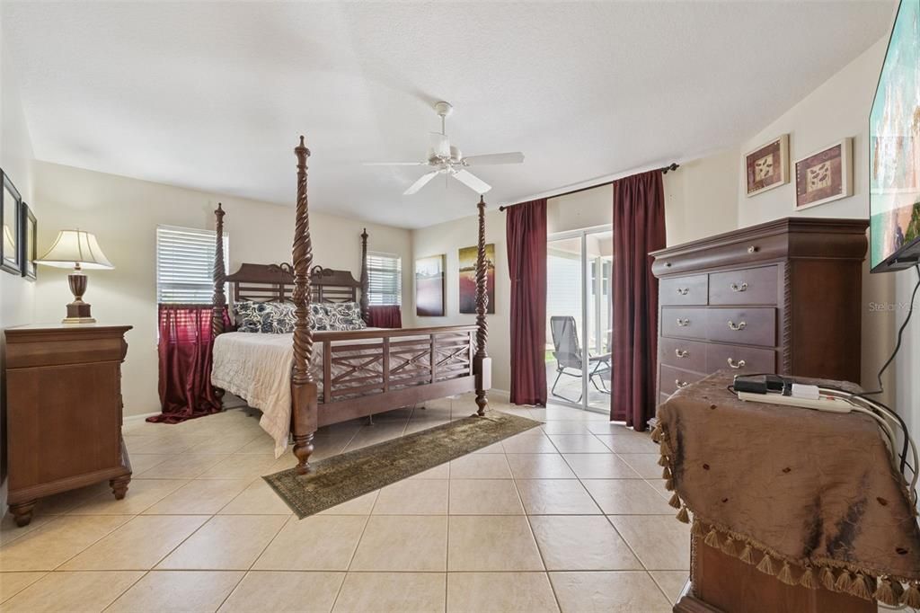 For Sale: $375,000 (3 beds, 2 baths, 2221 Square Feet)