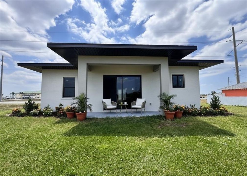 En Venta: $420,000 (4 camas, 3 baños, 1904 Pies cuadrados)