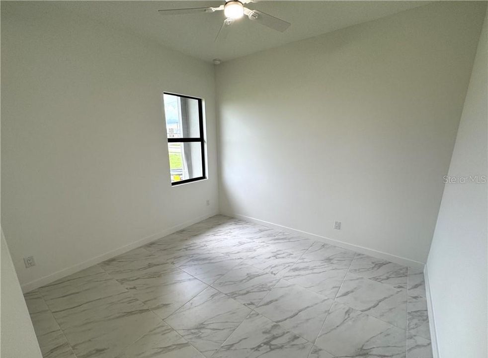 En Venta: $420,000 (4 camas, 3 baños, 1904 Pies cuadrados)