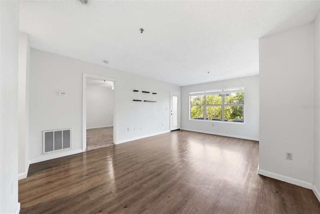 В аренду: $1,225 (1 спален, 1 ванн, 665 Квадратных фут)