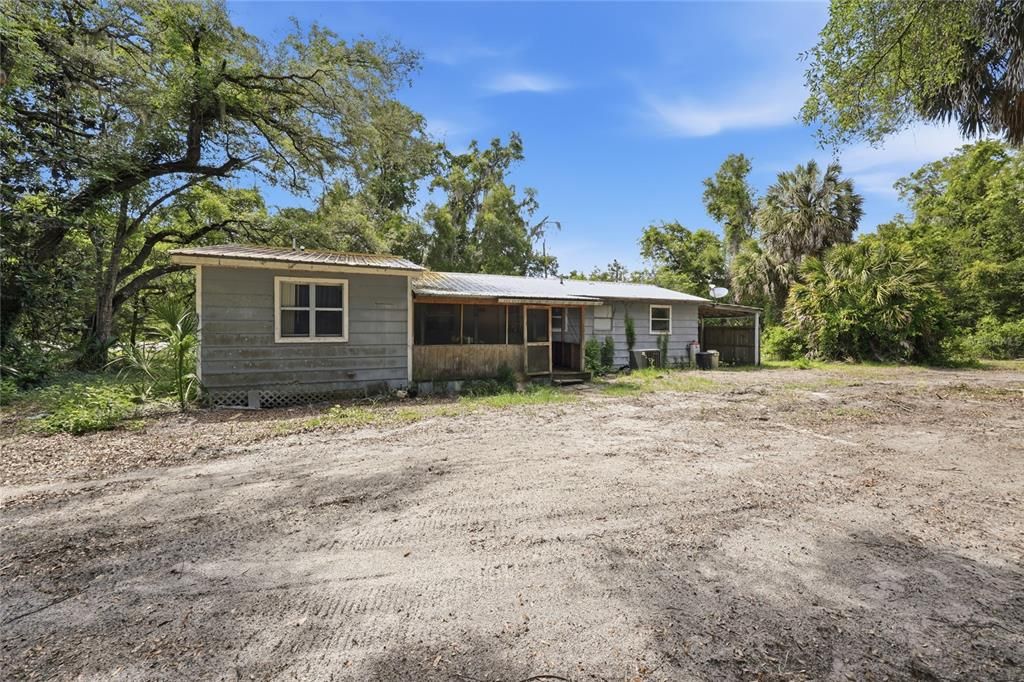 For Sale: $139,900 (3 beds, 2 baths, 1152 Square Feet)