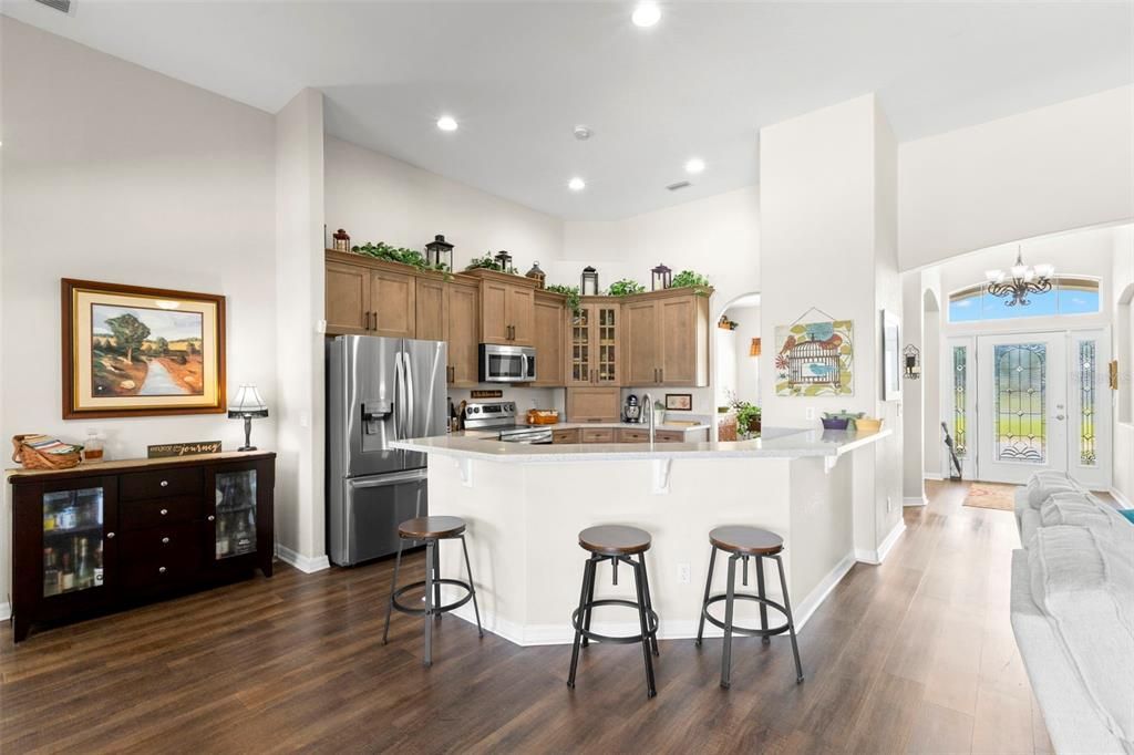 Activo con contrato: $674,900 (5 camas, 3 baños, 2786 Pies cuadrados)