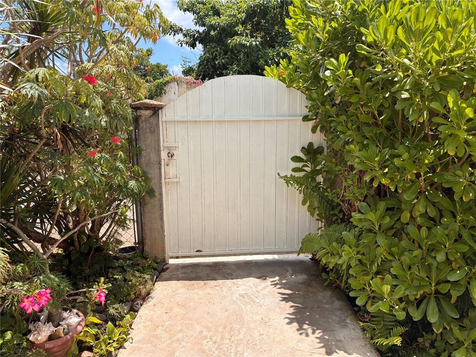 En Venta: $425,000 (3 camas, 1 baños, 1200 Pies cuadrados)