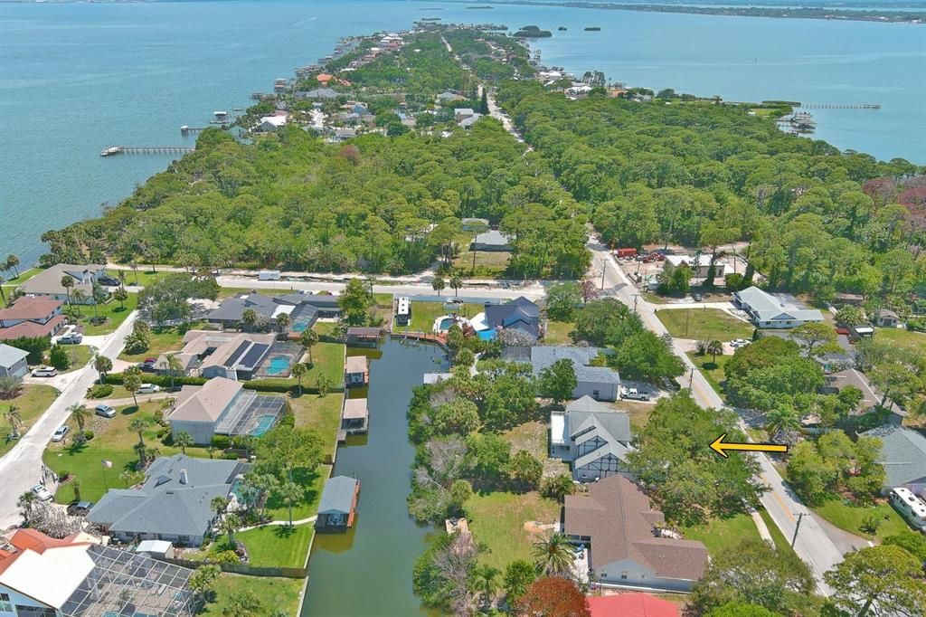 For Sale: $975,000 (4 beds, 3 baths, 3076 Square Feet)