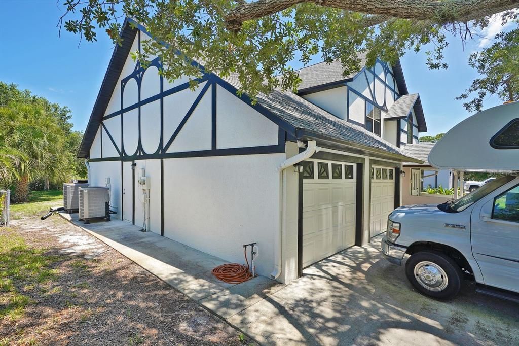 For Sale: $975,000 (4 beds, 3 baths, 3076 Square Feet)