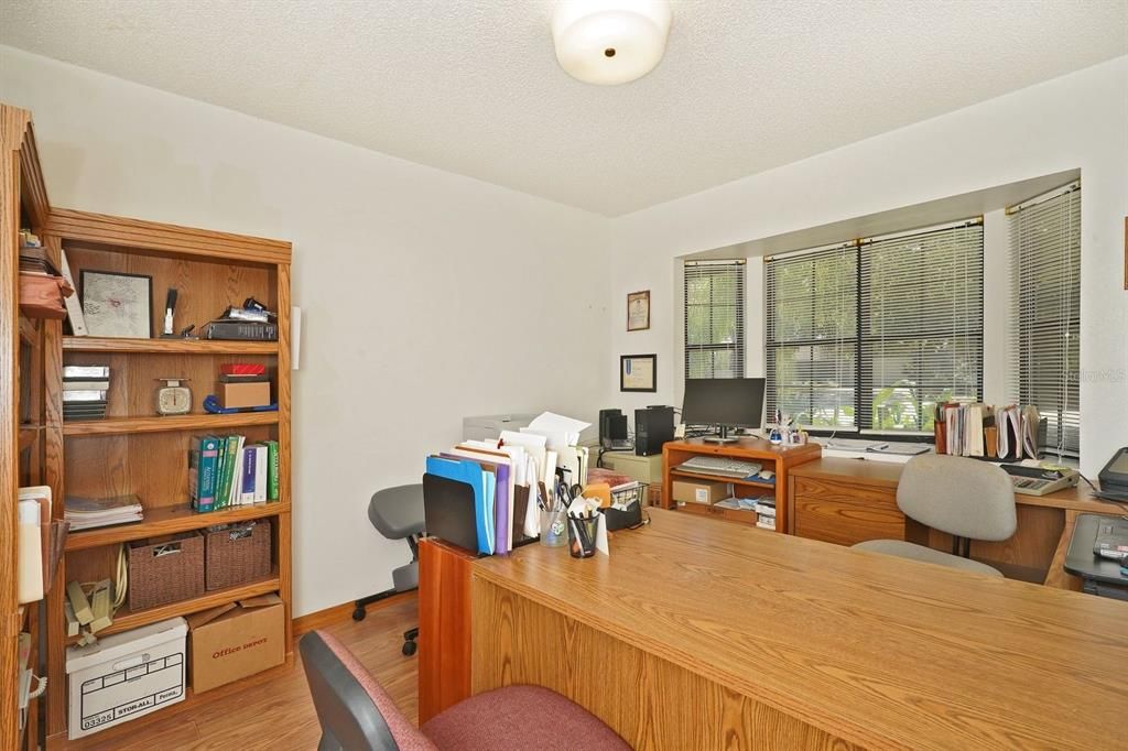 For Sale: $975,000 (4 beds, 3 baths, 3076 Square Feet)