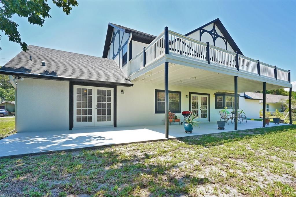 For Sale: $975,000 (4 beds, 3 baths, 3076 Square Feet)